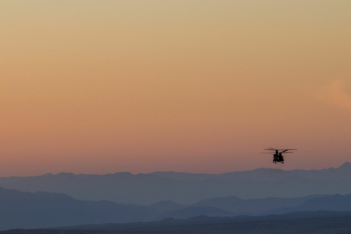 Helicopter Horizon Mural Wallpaper - pure wallpaper artwork