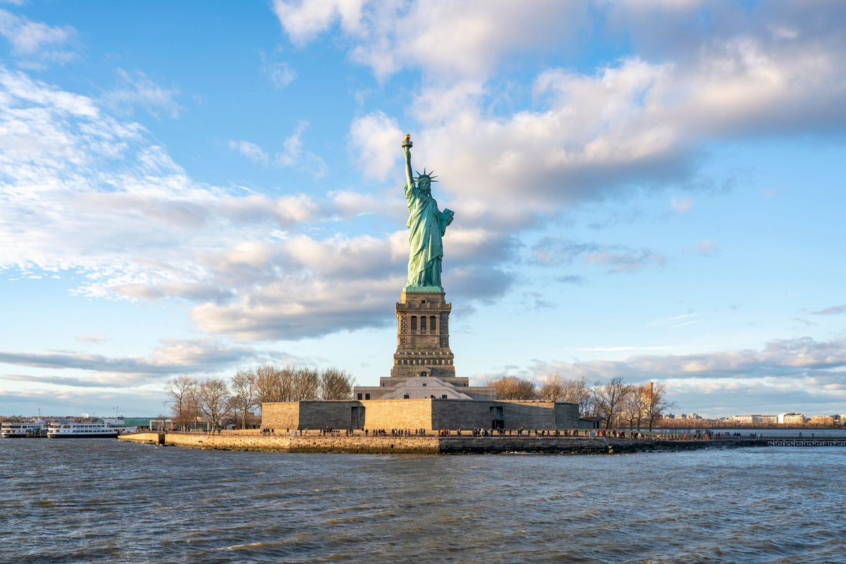 Liberty Island Mural Wallpaper - pure wallpaper artwork