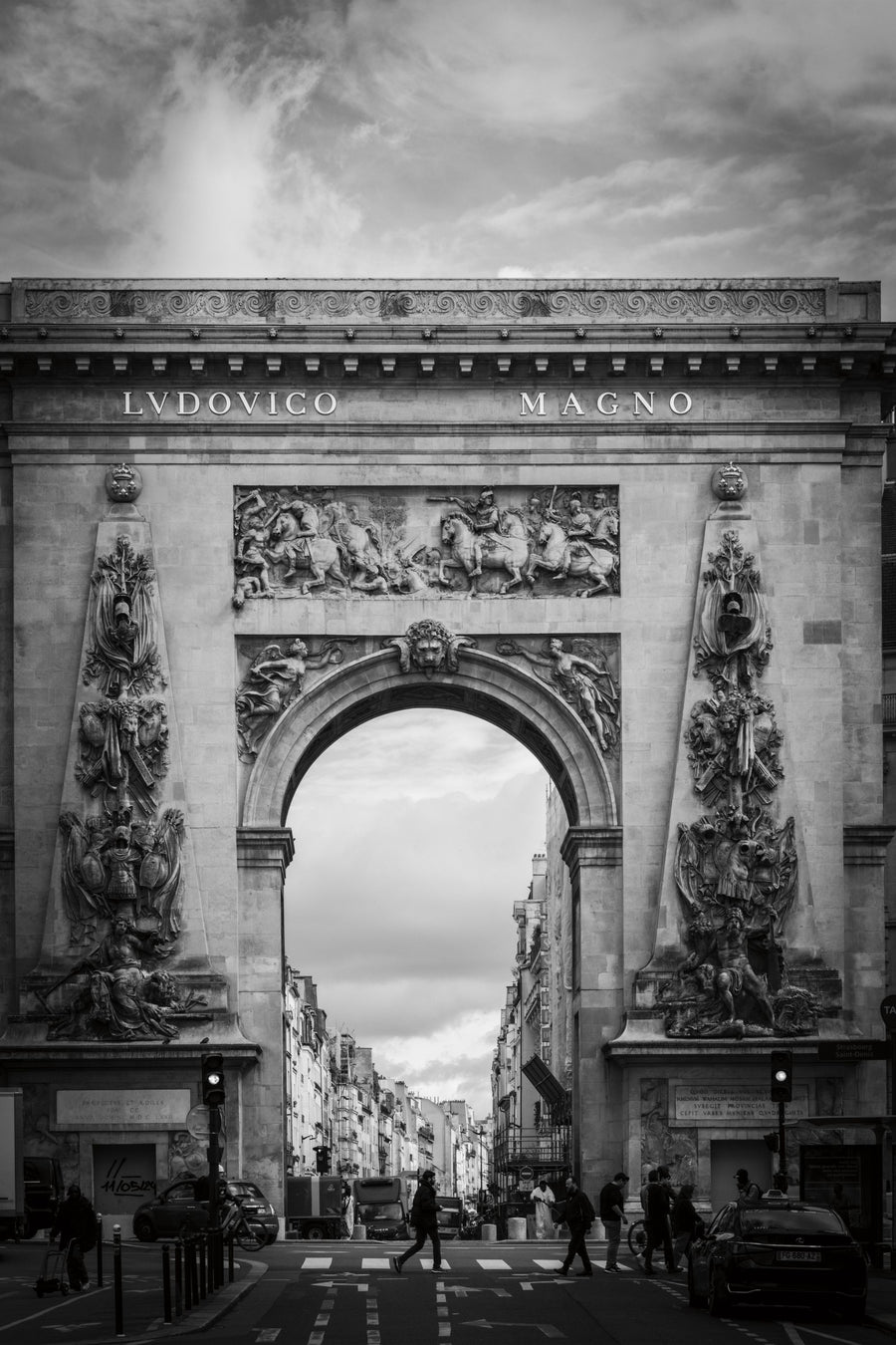 Pretty in Paris I Mural Wallpaper