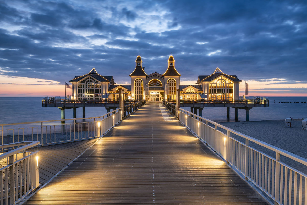 Sellin Pier At Night Mural Wallpaper - pure wallpaper artwork