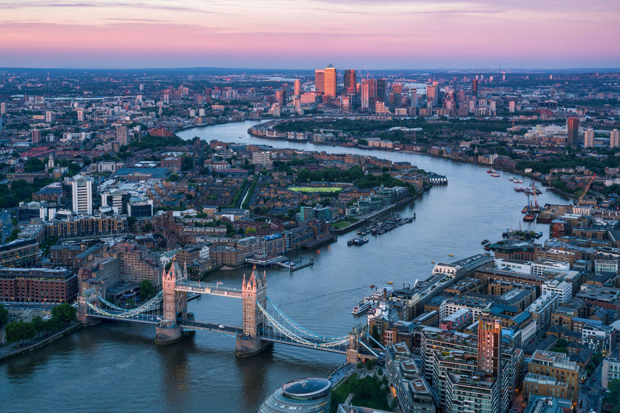 London Inbound Mural Wallpaper