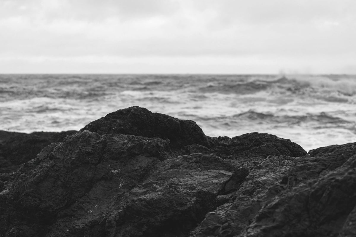 Black Rock Coast II Mural Wallpaper - pure wallpaper artwork