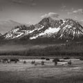 Sawtooth Mountains Plains Mural Wallpaper - pure wallpaper artwork