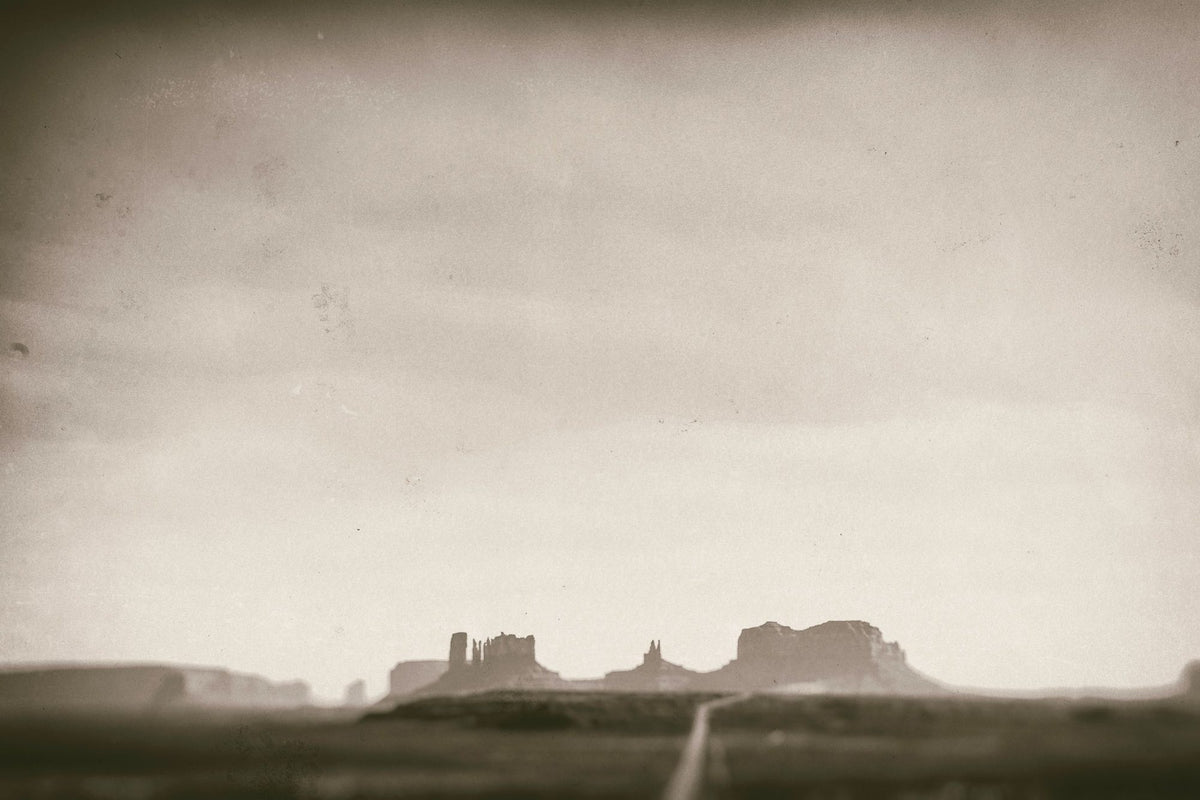 Vintage Monument Valley Mural Wallpaper - pure wallpaper artwork