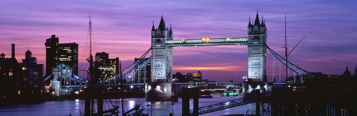 London Twilight Splendor Mural Wallpaper - Blue Tone - pure wallpaper artwork