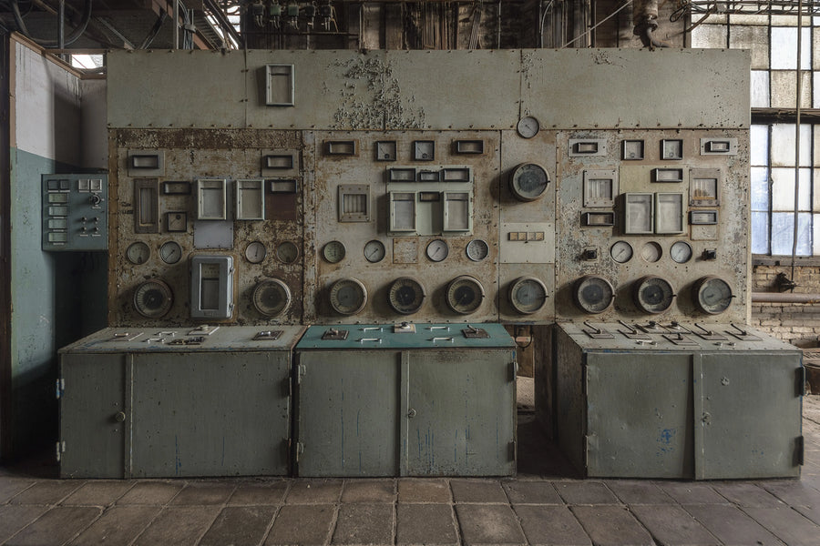 Deserter’s Controls Mural Wallpaper