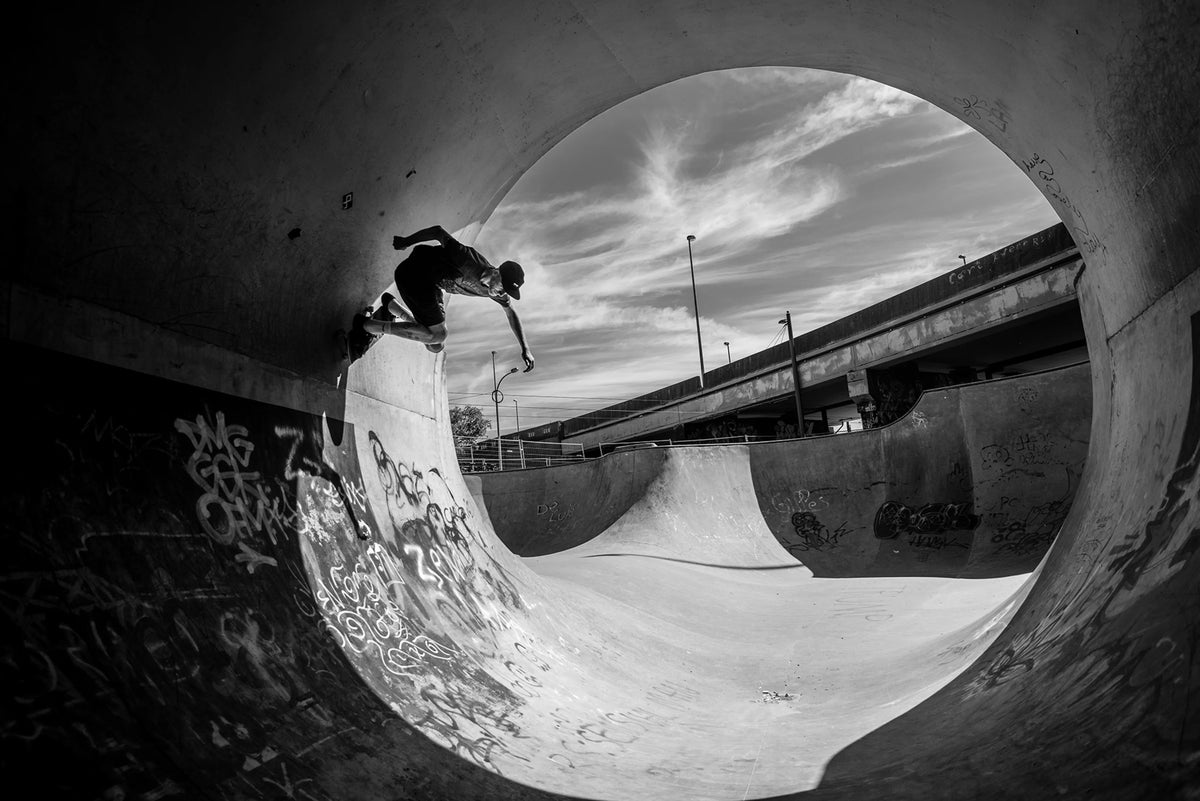 Skate Tunnel Mural Wallpaper - pure wallpaper artwork