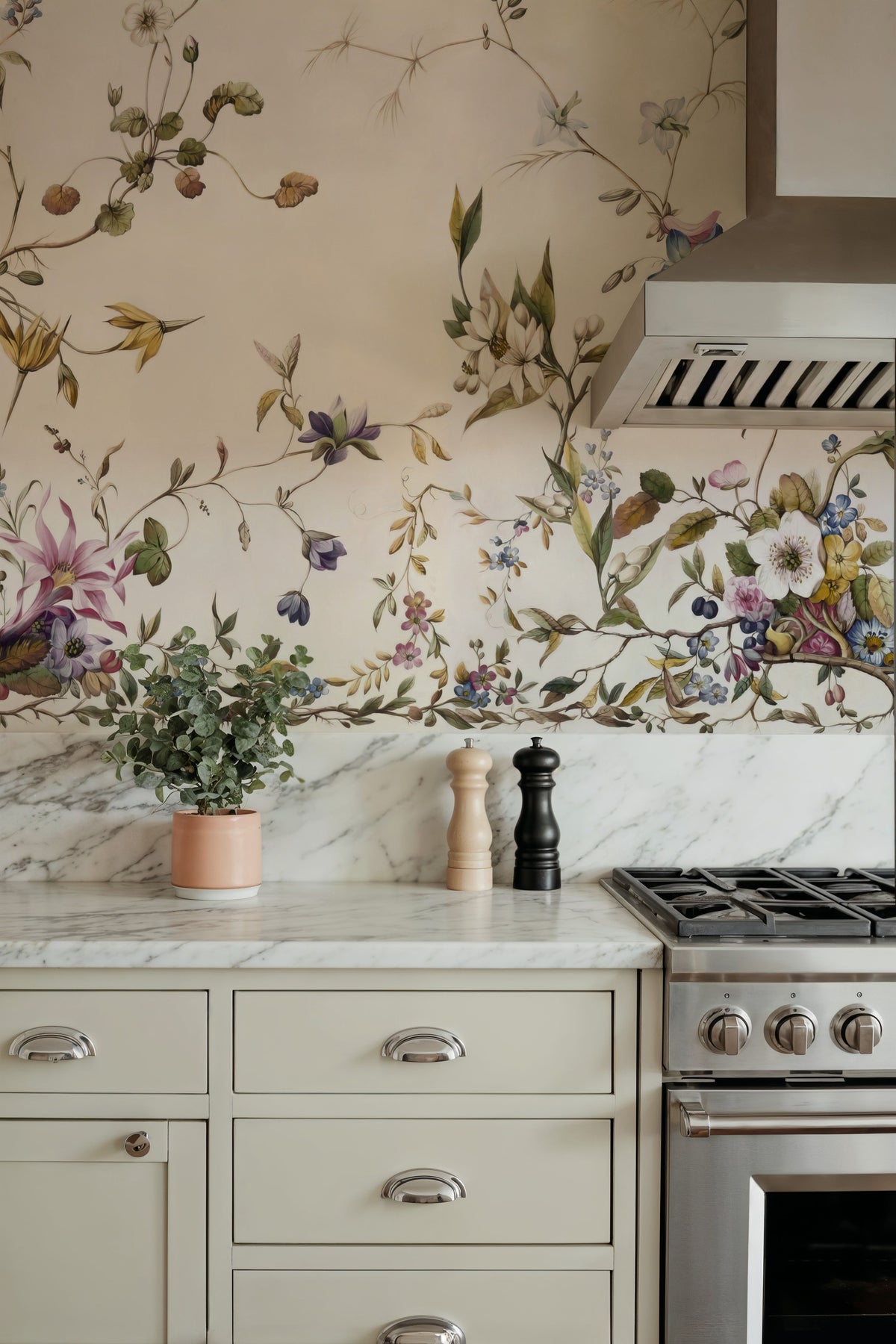 My Floral Abode, Lime Mural Wallpaper - room preview 02