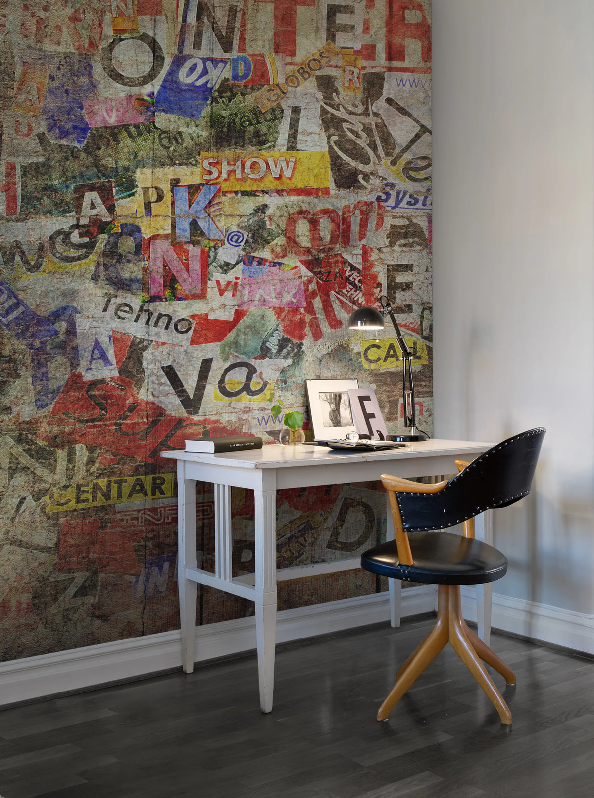 Newspaper Clippings Mural Wallpaper - room preview 02