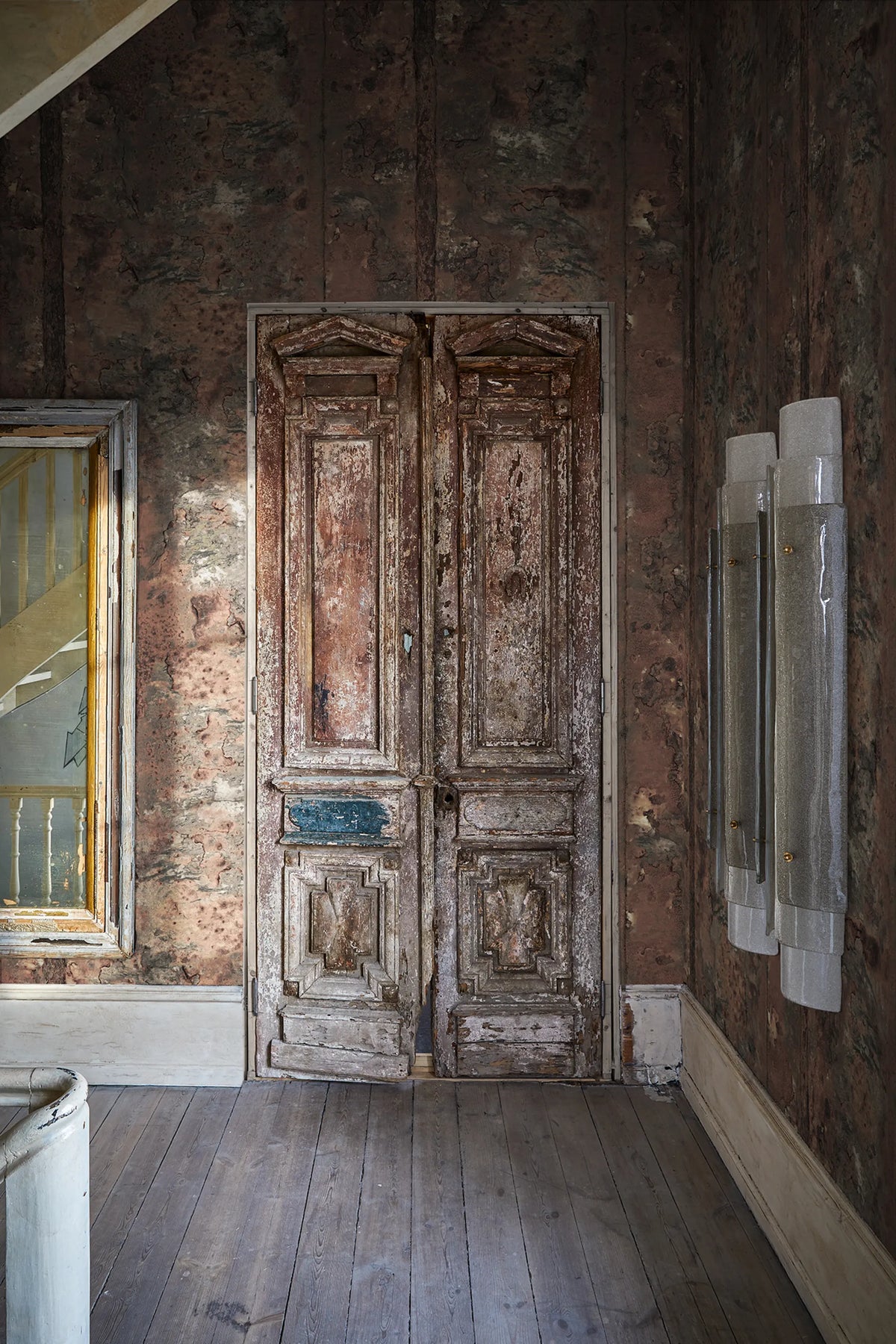 Berlin, Rust Mural Wallpaper - room preview 02