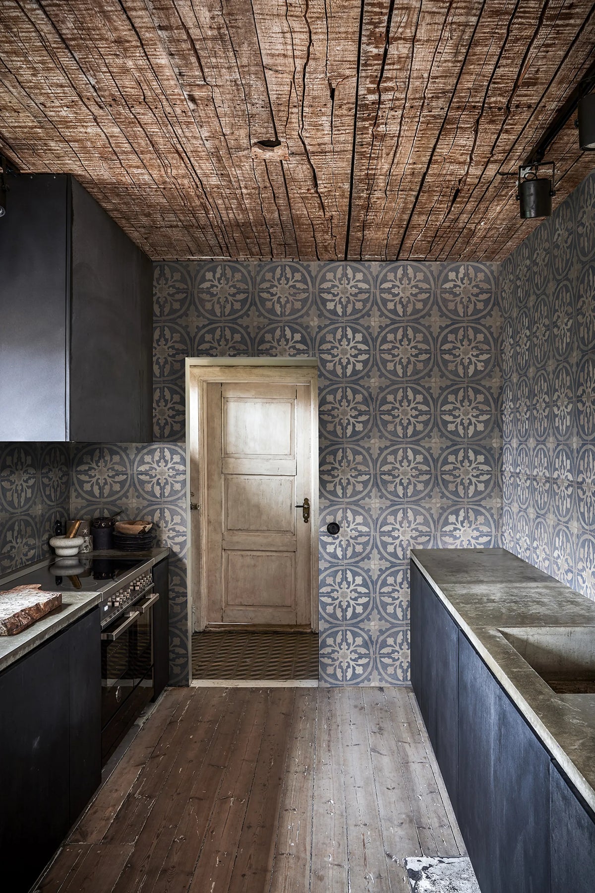 Ravenna, Cloud Mural Wallpaper - room preview 02