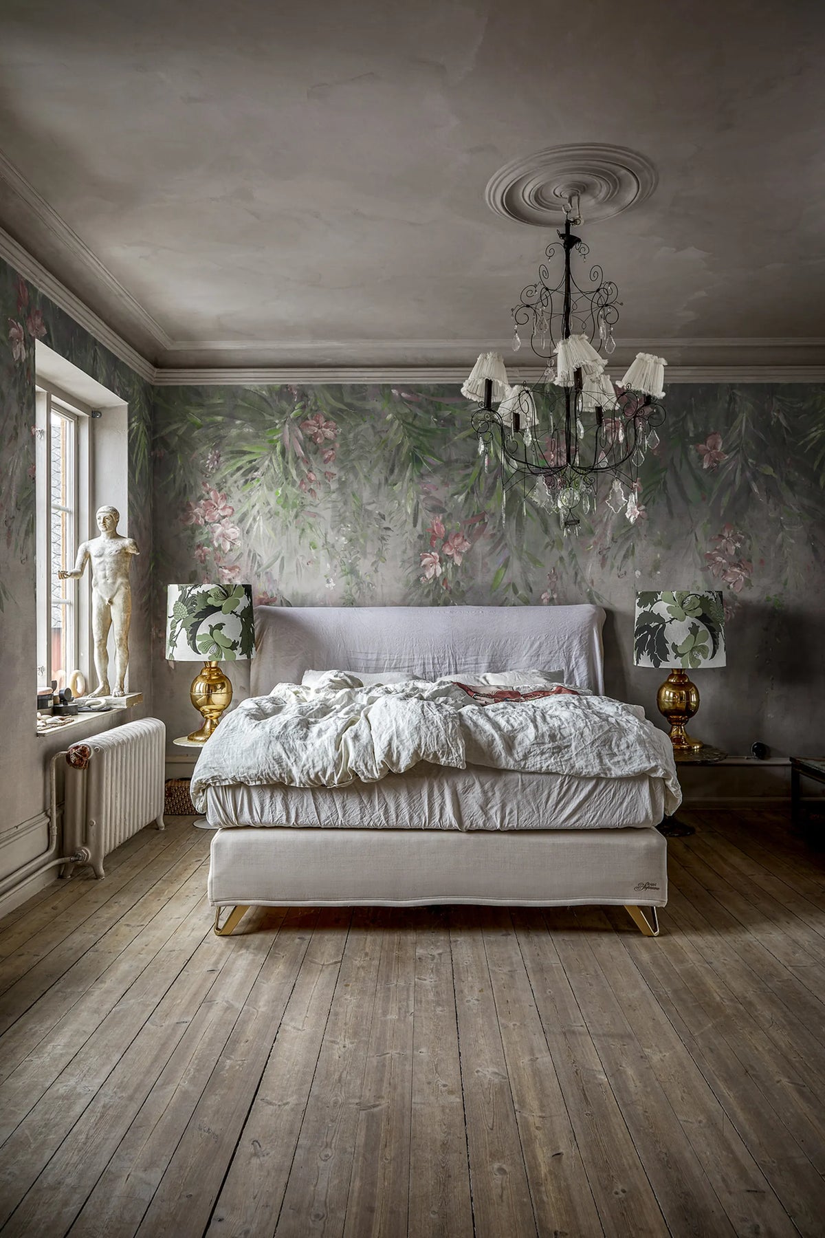 Honolulu, Green Mural Wallpaper - room preview 02