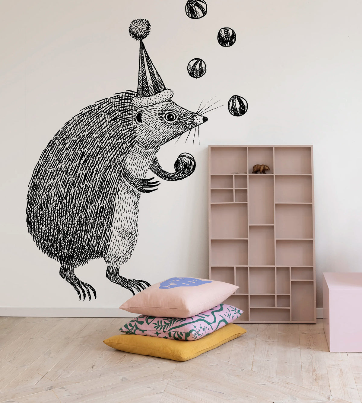 Circus Animal, Iggy Mural Wallpaper - room preview 02