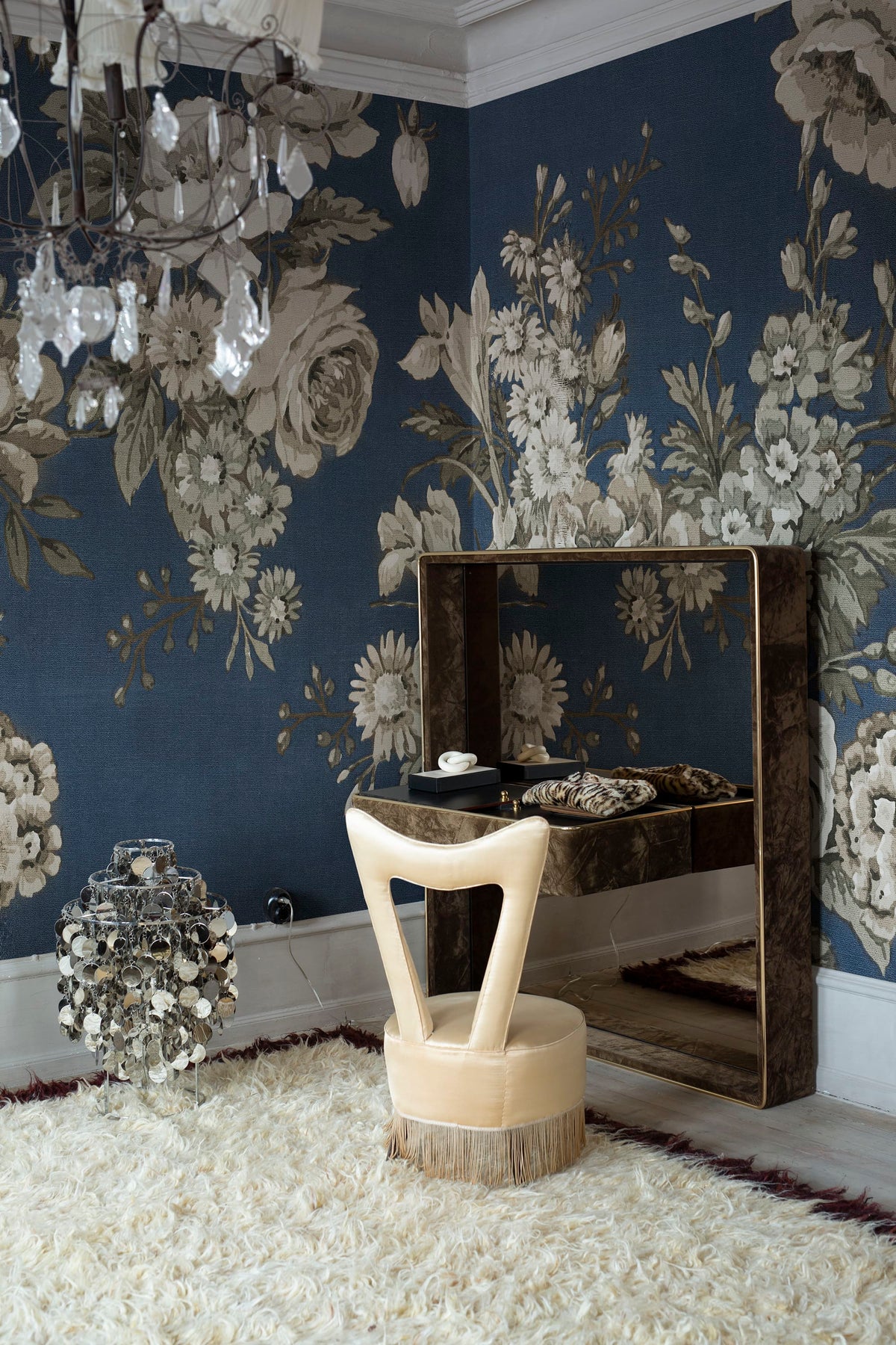 Efraim, Dark Blue Mural Wallpaper - room preview 02