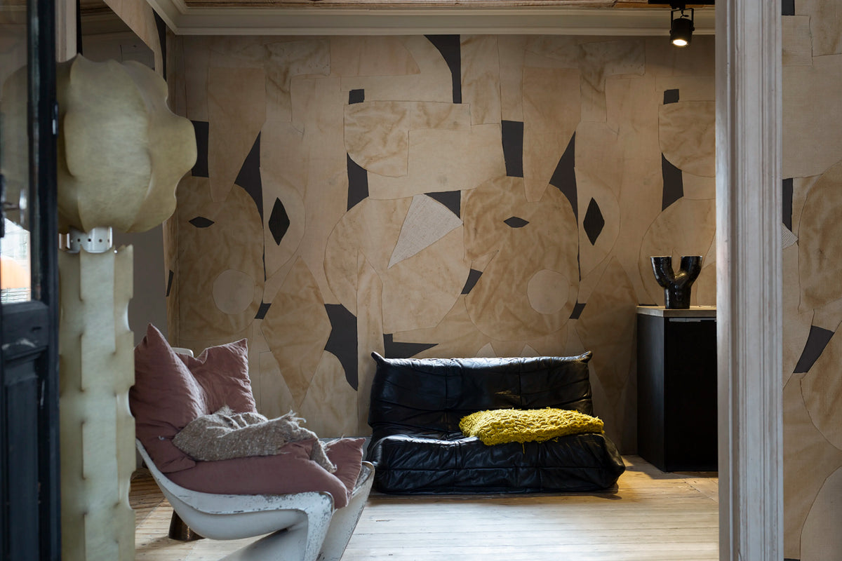 Bruno, Sand Mural Wallpaper - room preview 02