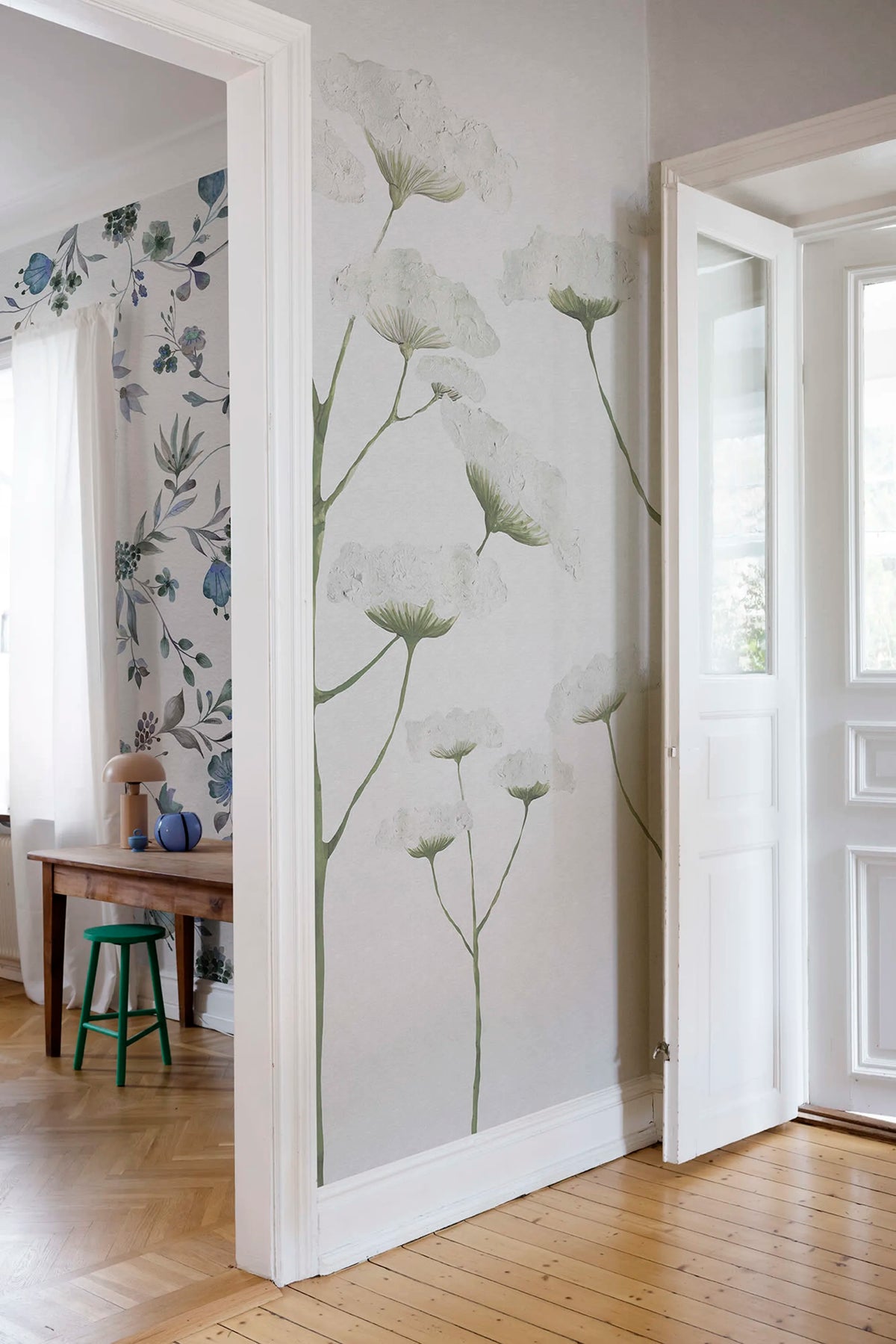Dara, White Mural Wallpaper - room preview 02