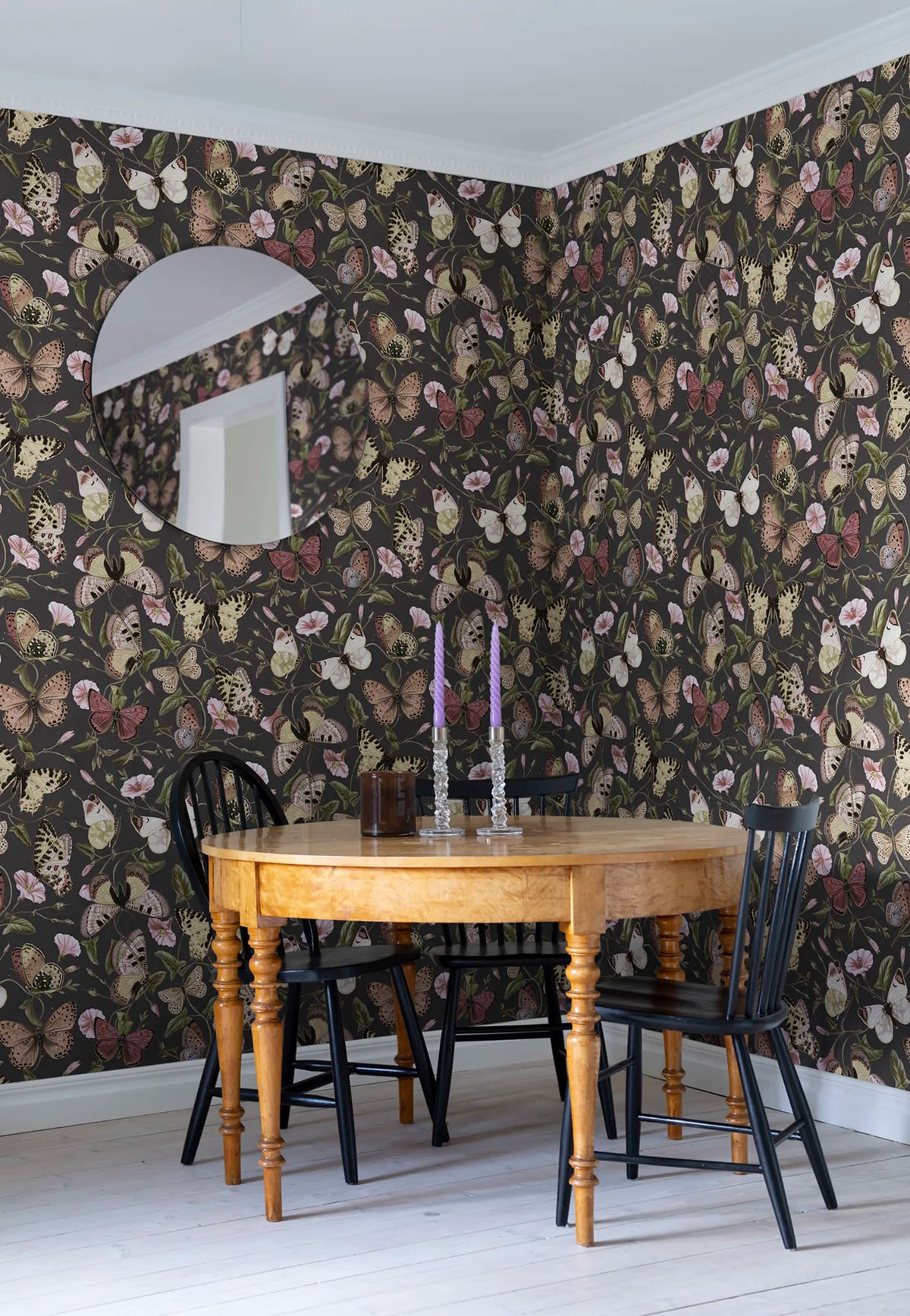 Butterflies, Midnight Mural Wallpaper - room preview 02