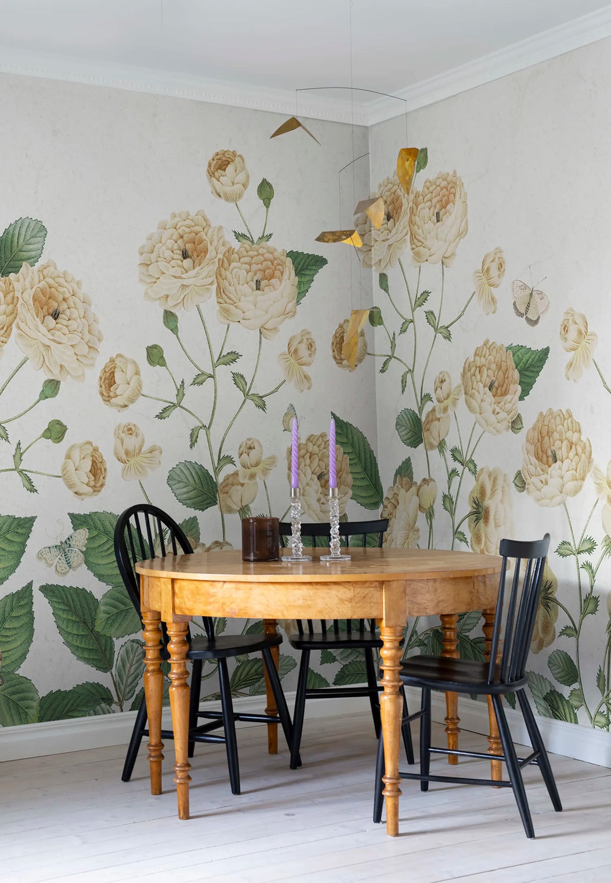 Sweet Buttercups, Sand Mural Wallpaper - room preview 02
