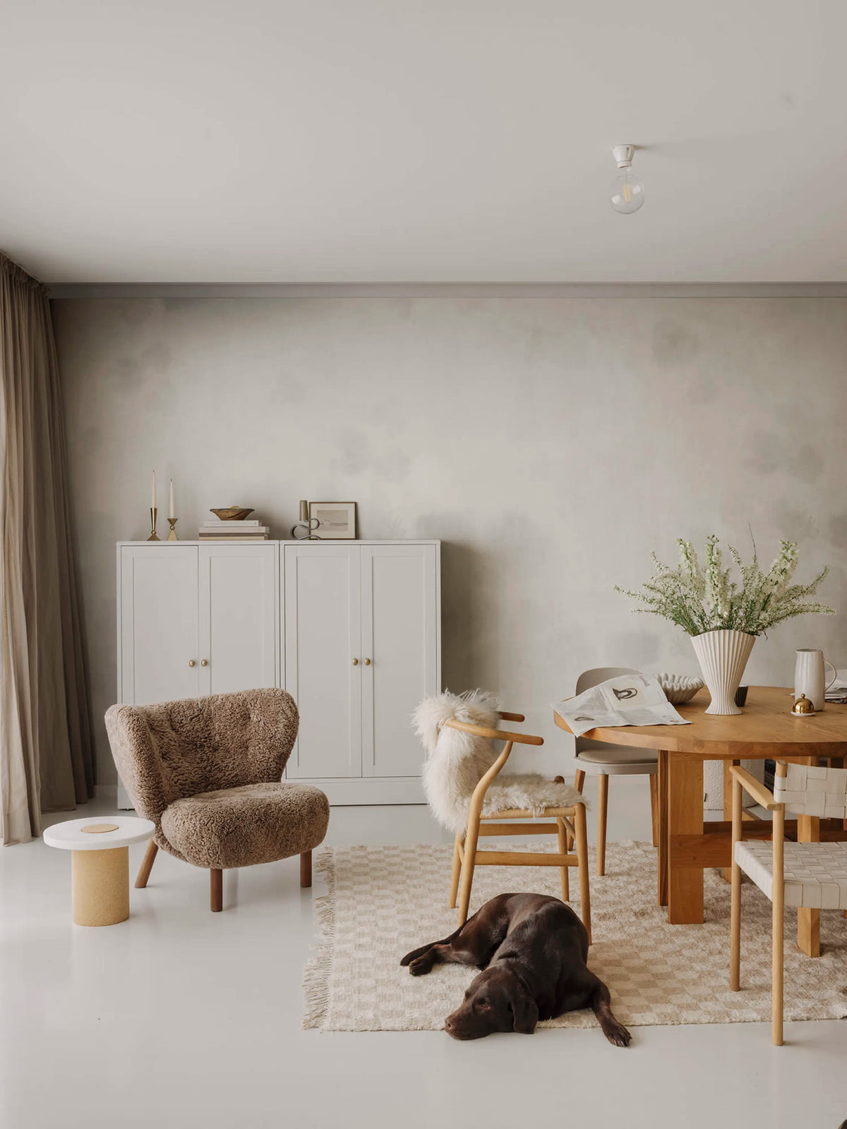 Faded Dreams, White Mural Wallpaper - room preview 02