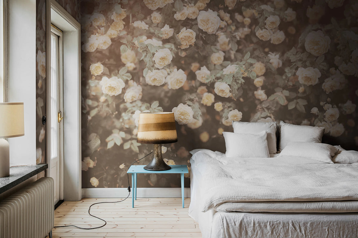 Regal Rose, Vintage Mural Wallpaper - room preview 02