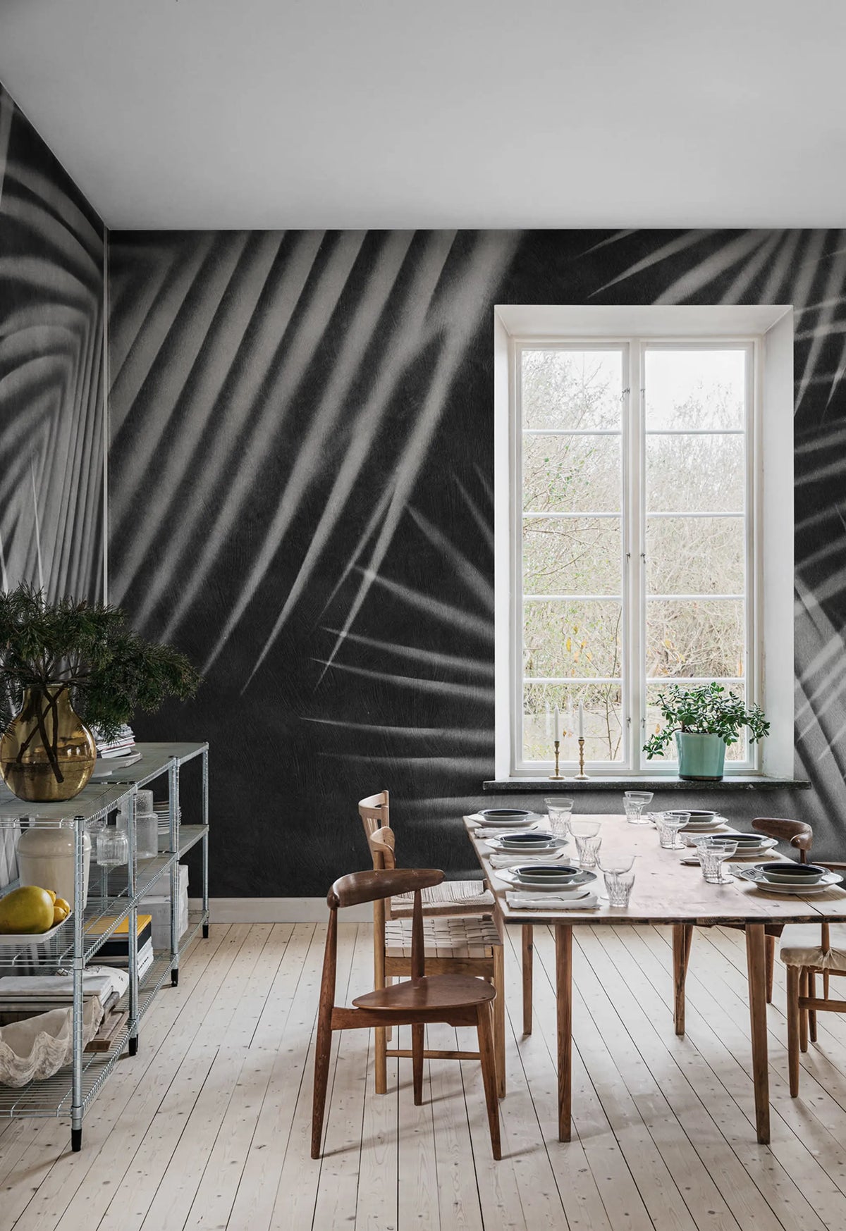 Palm Gaze, Black & White Mural Wallpaper - room preview 02