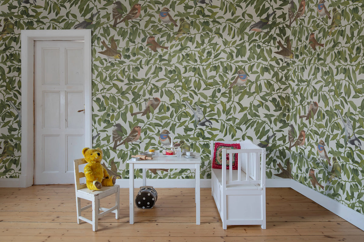 Backwood Birds, White Mural Wallpaper - room preview 02