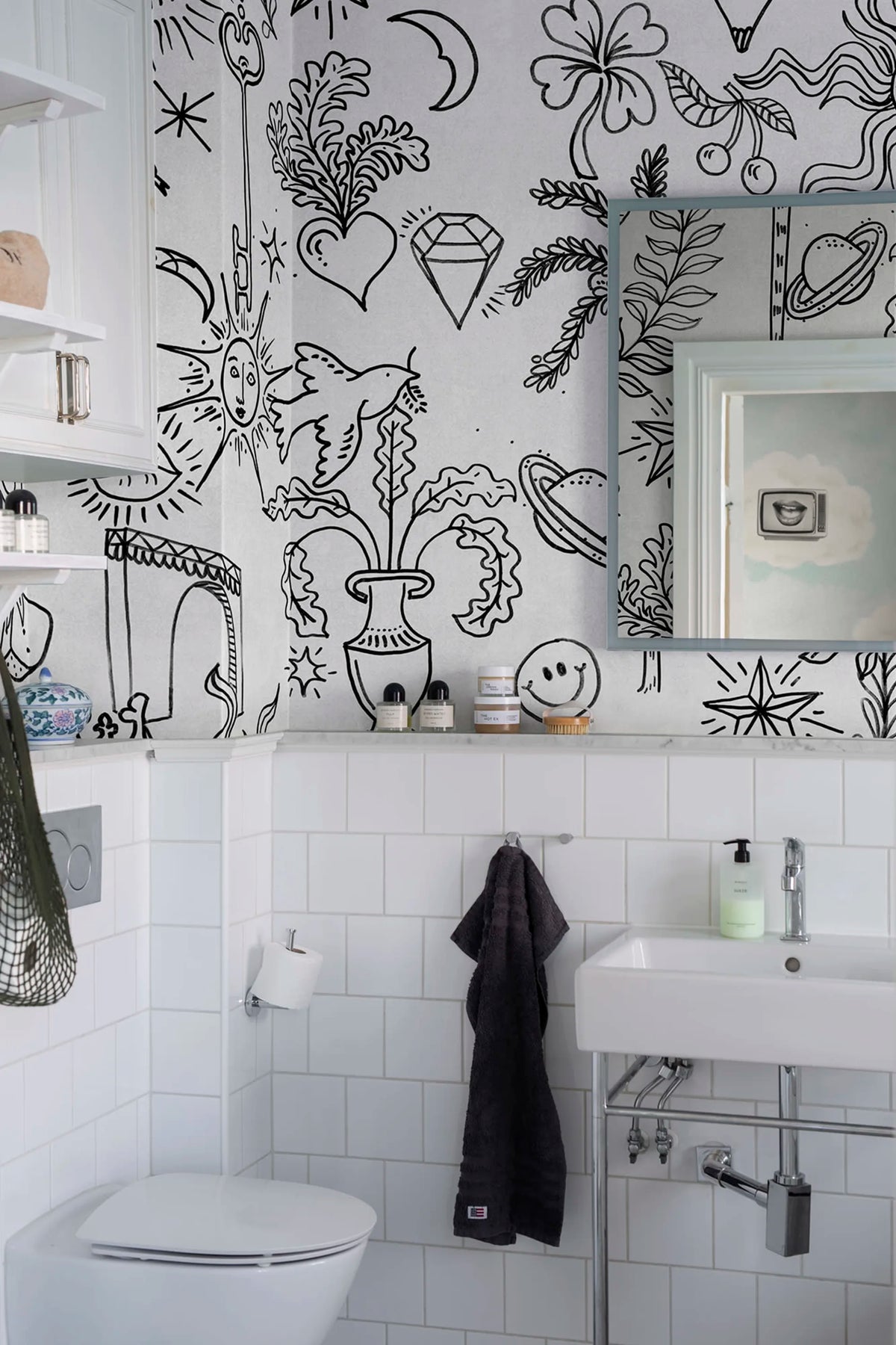 Doodle, White Mural Wallpaper - room preview 02