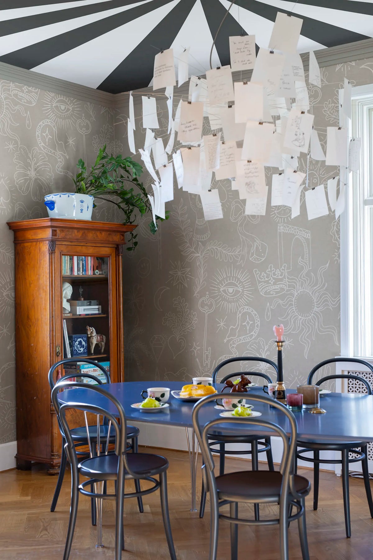 Doodle, Beige Mural Wallpaper - room preview 02