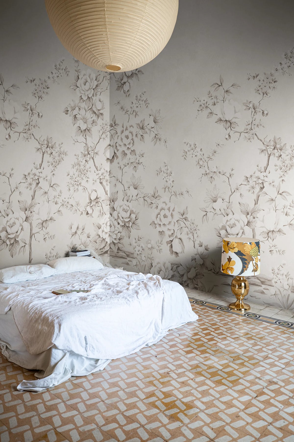 Floral Chinoiserie, Gray Mural Wallpaper - room preview 02