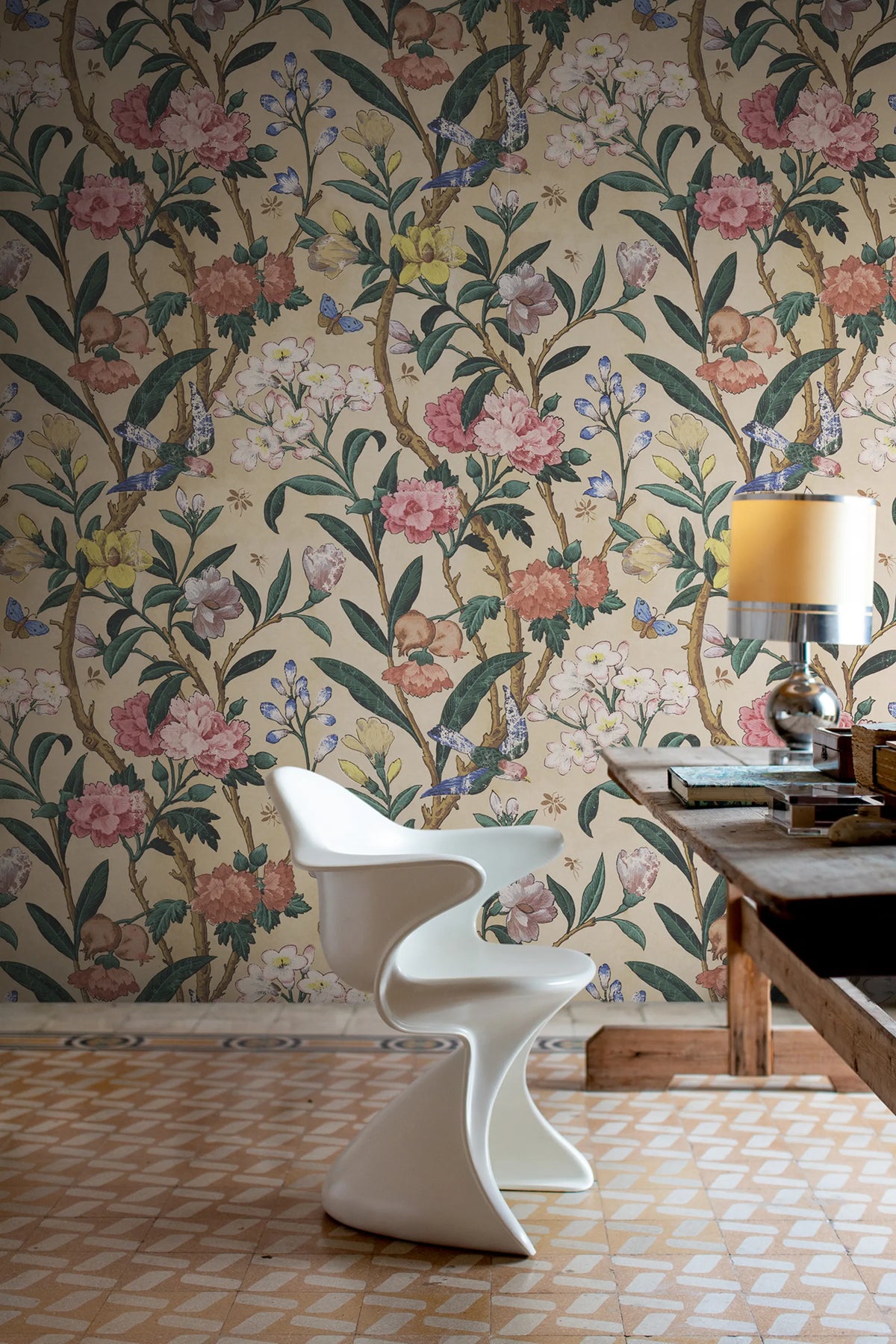 Winding Bloom, Summer Greenery Mural Wallpaper - room preview 02