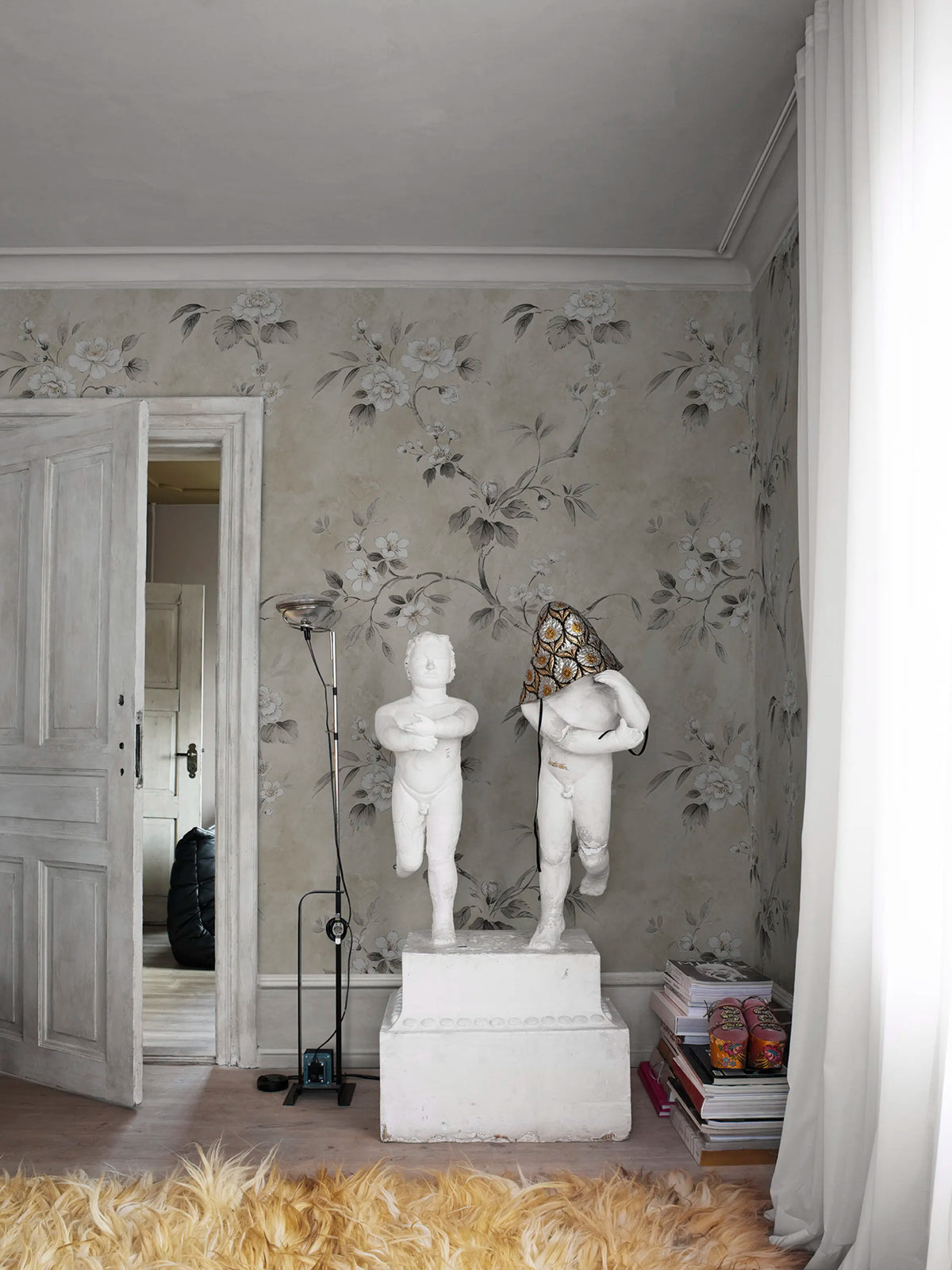 Poetic Flora, Beige Mural Wallpaper - room preview 02