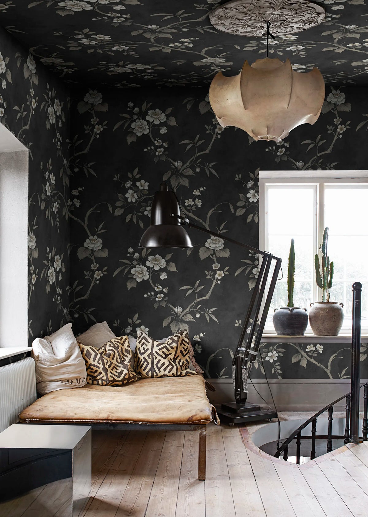 Poetic Flora, Black Mural Wallpaper - room preview 02