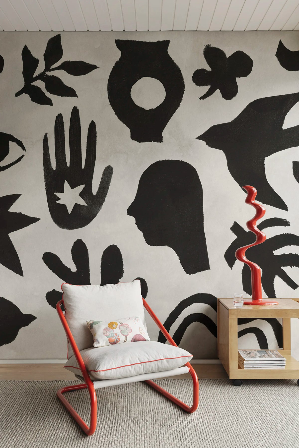 Symbolic, Black & Beige Mural Wallpaper - room preview 02