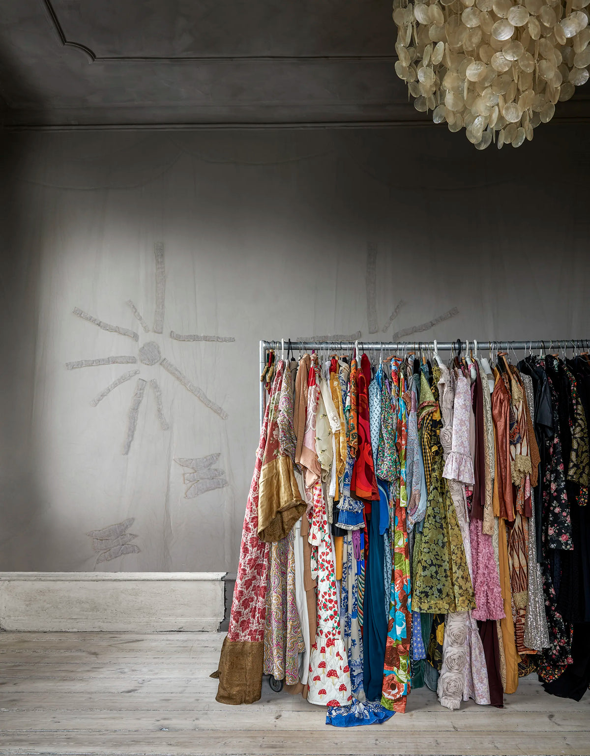 Silenzio, White Mural Wallpaper - room preview 02