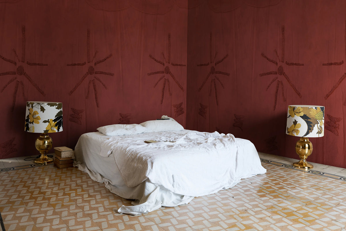 Silenzio, Velvet Mural Wallpaper - room preview 02