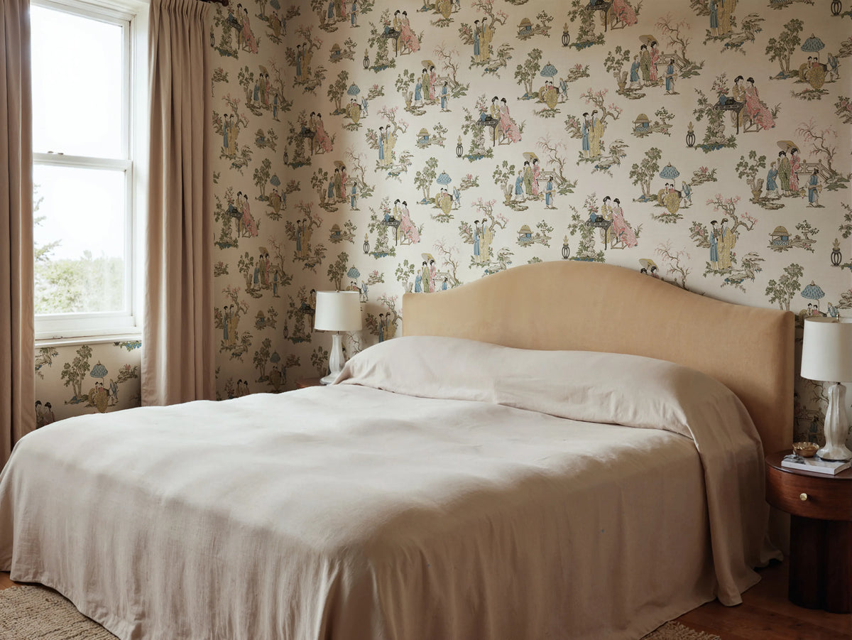 Toile Conversation, Beige Mural Wallpaper - room preview 02