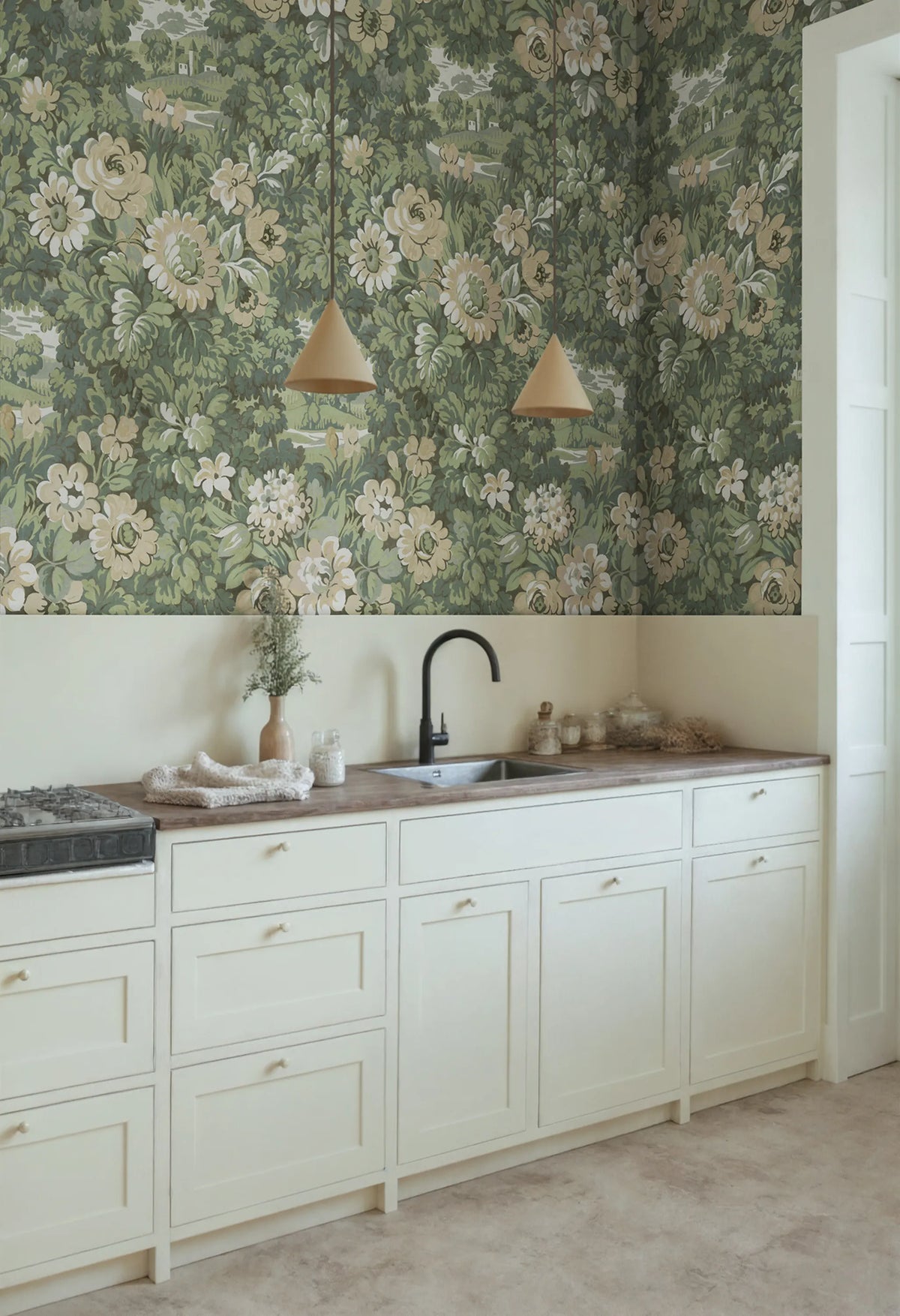 Botanical Manor, Peach Mural Wallpaper - room preview 02