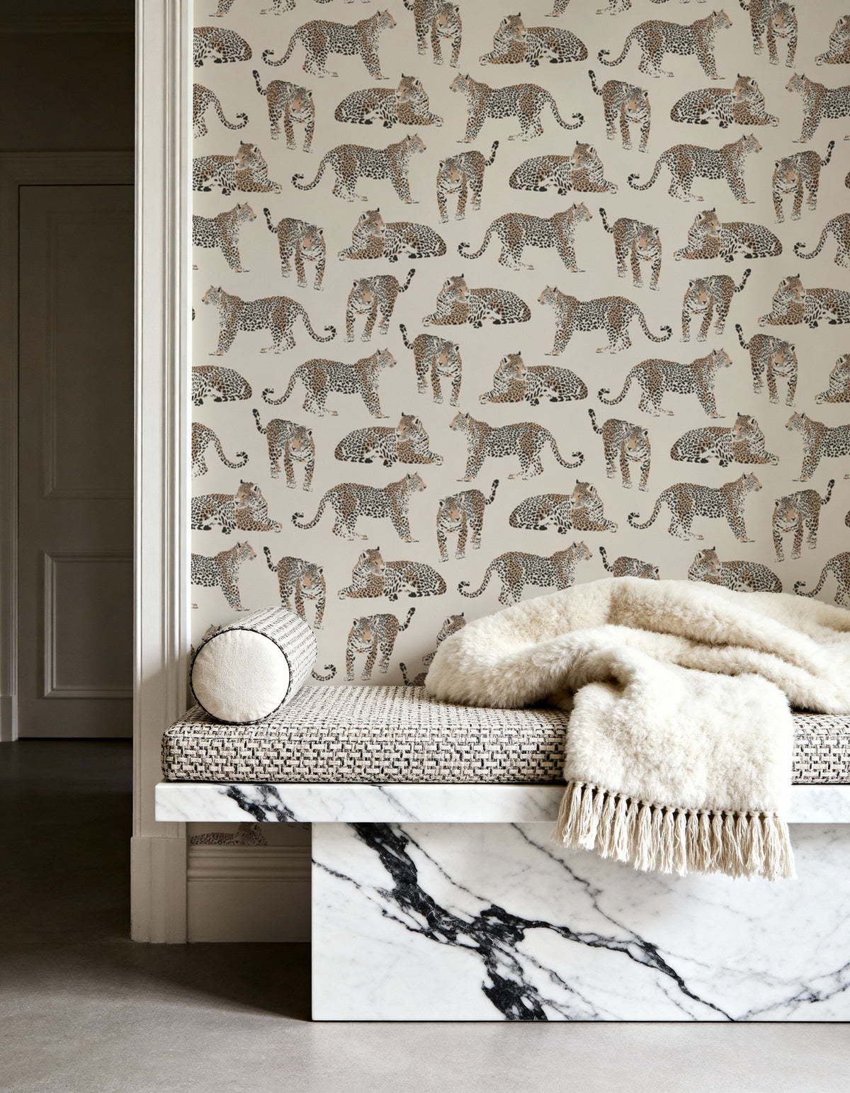 Land of the Leopard Mural Wallpaper - room preview 03