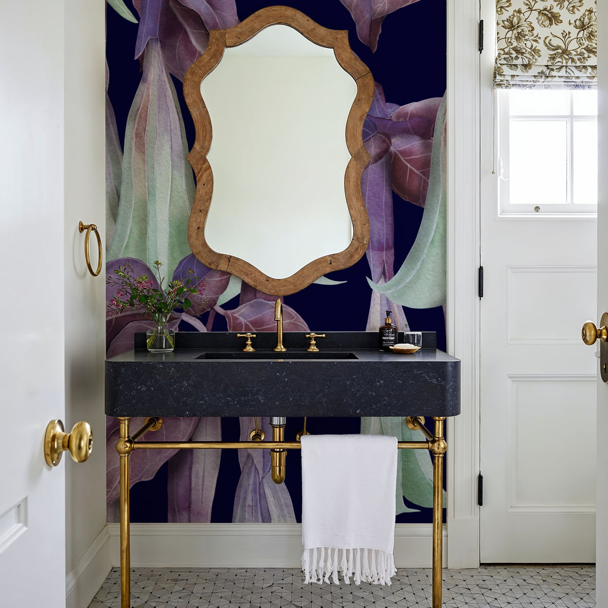Purple Trumpet Bloom Mural Wallpaper - room preview 03