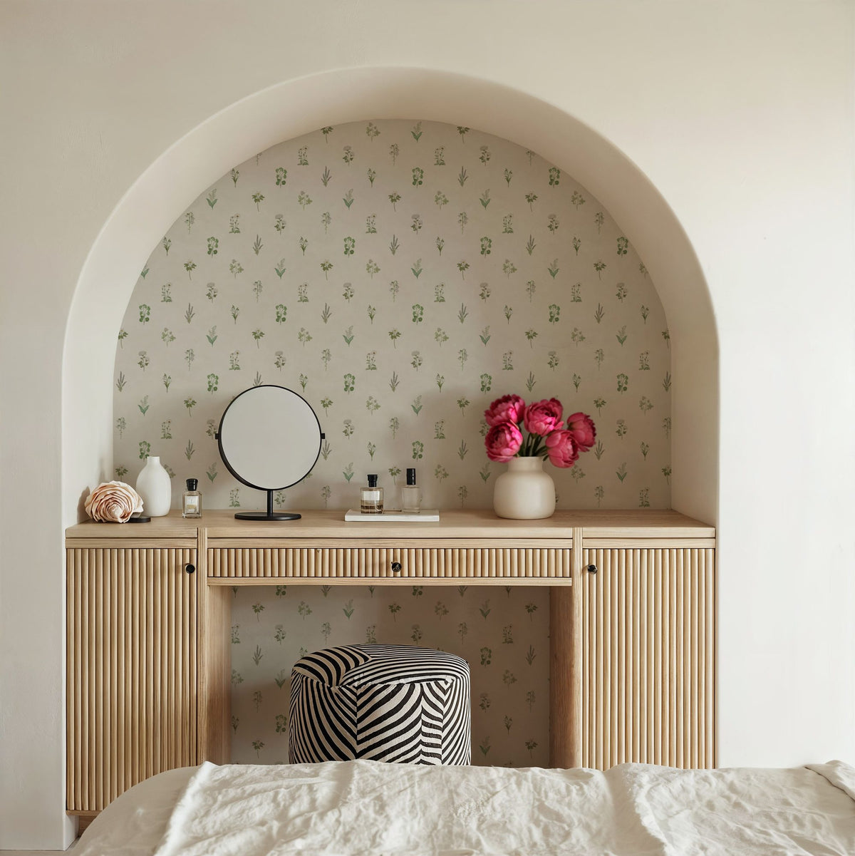 Nordic Flora Ivory Petite, Cloud Mural Wallpaper - room preview 03
