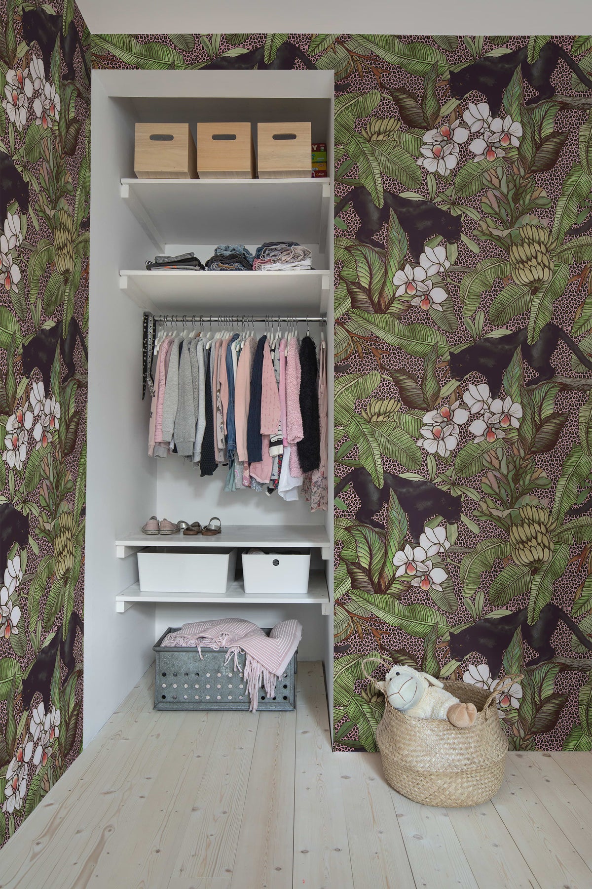 Alluring Panthers, Pink Mural Wallpaper - room preview 03