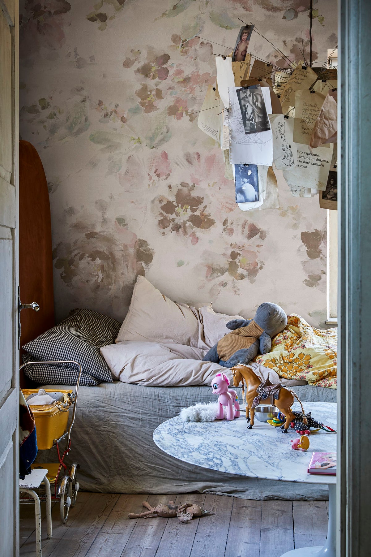 Fontvieille, Dusty Pink Mural Wallpaper - room preview 03