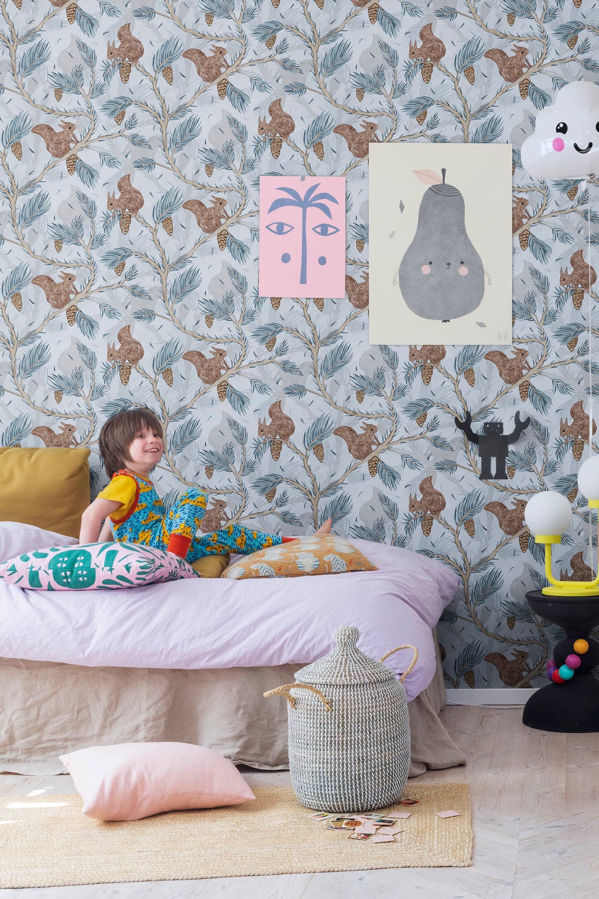 Squirrel Mountain, Sky Mural Wallpaper - room preview 03