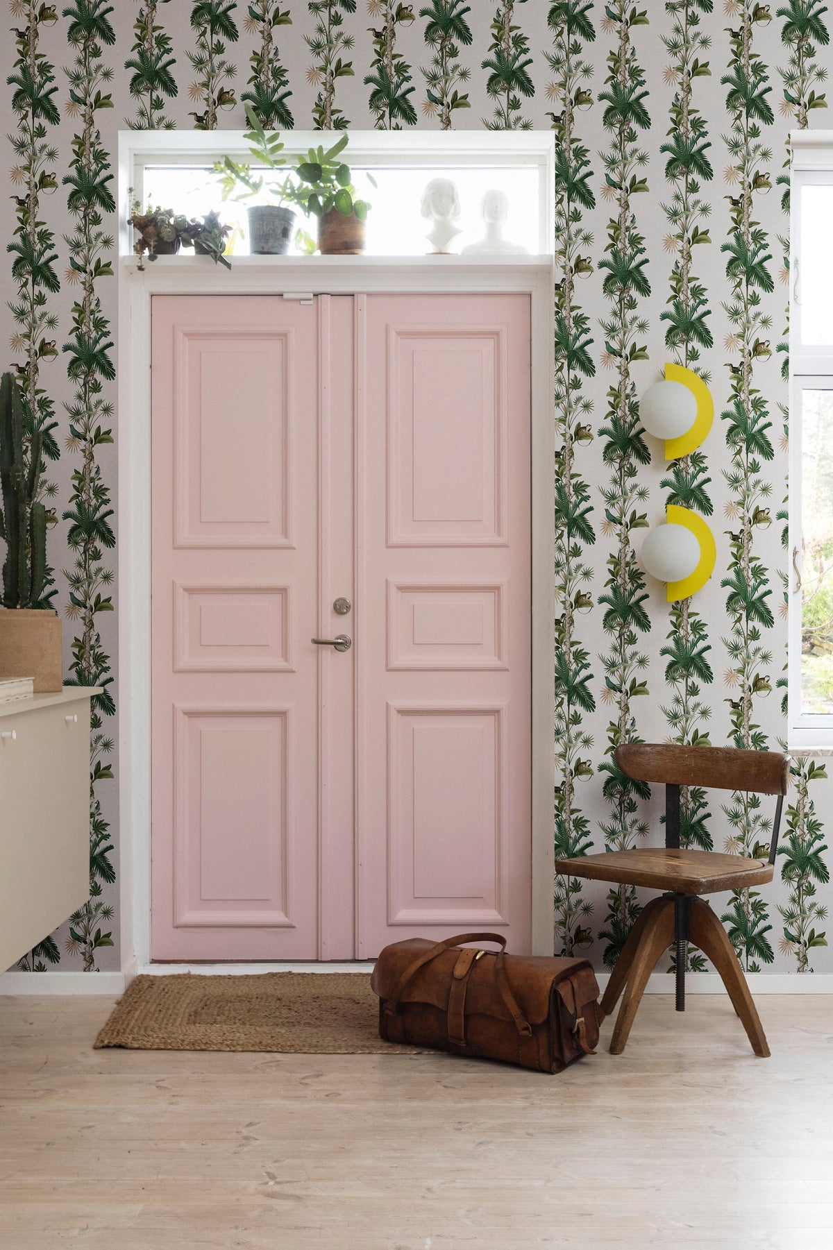 Monkey Island, Ivory Mural Wallpaper - room preview 03