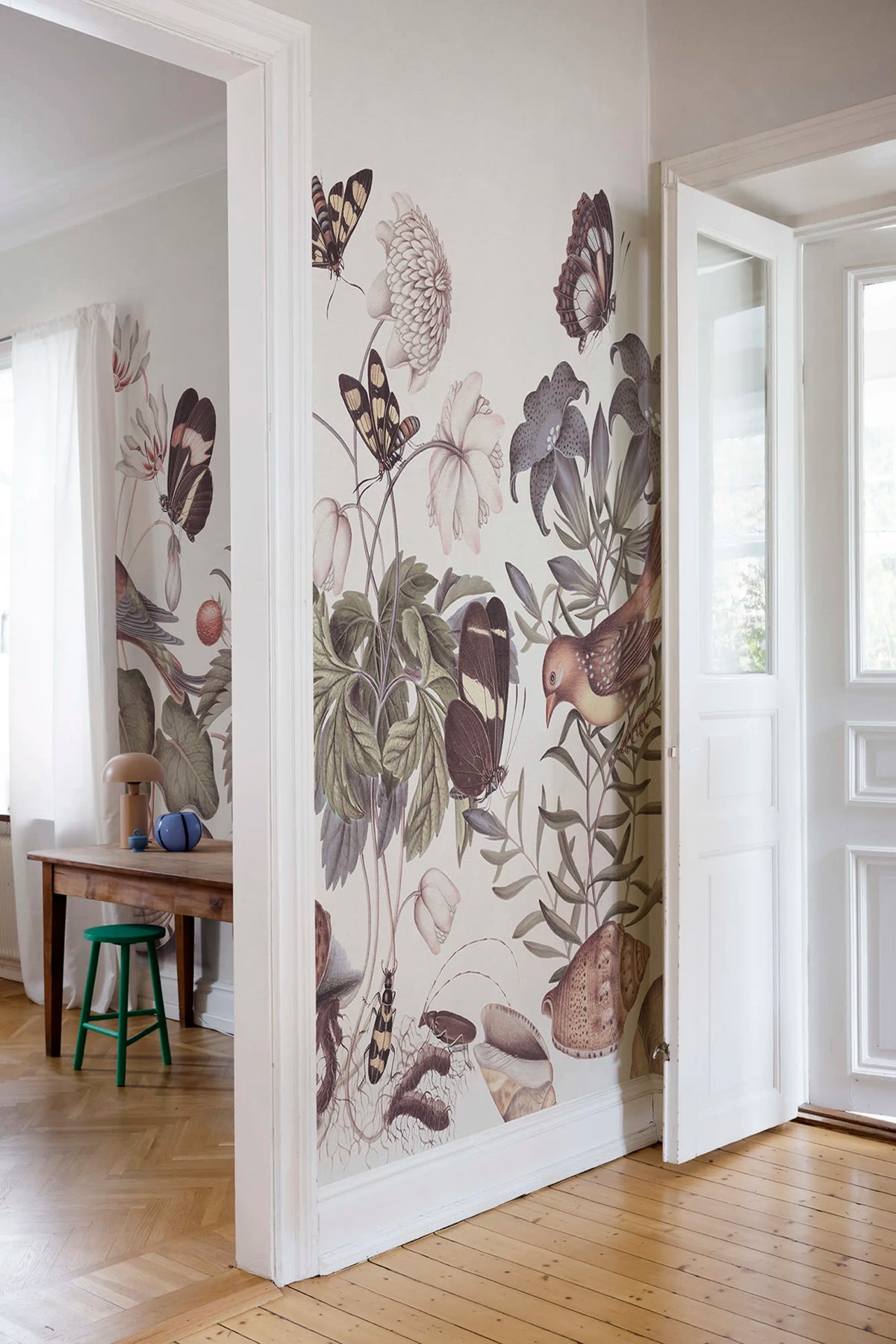 Flora and Fauna, Dust Mural Wallpaper - room preview 03