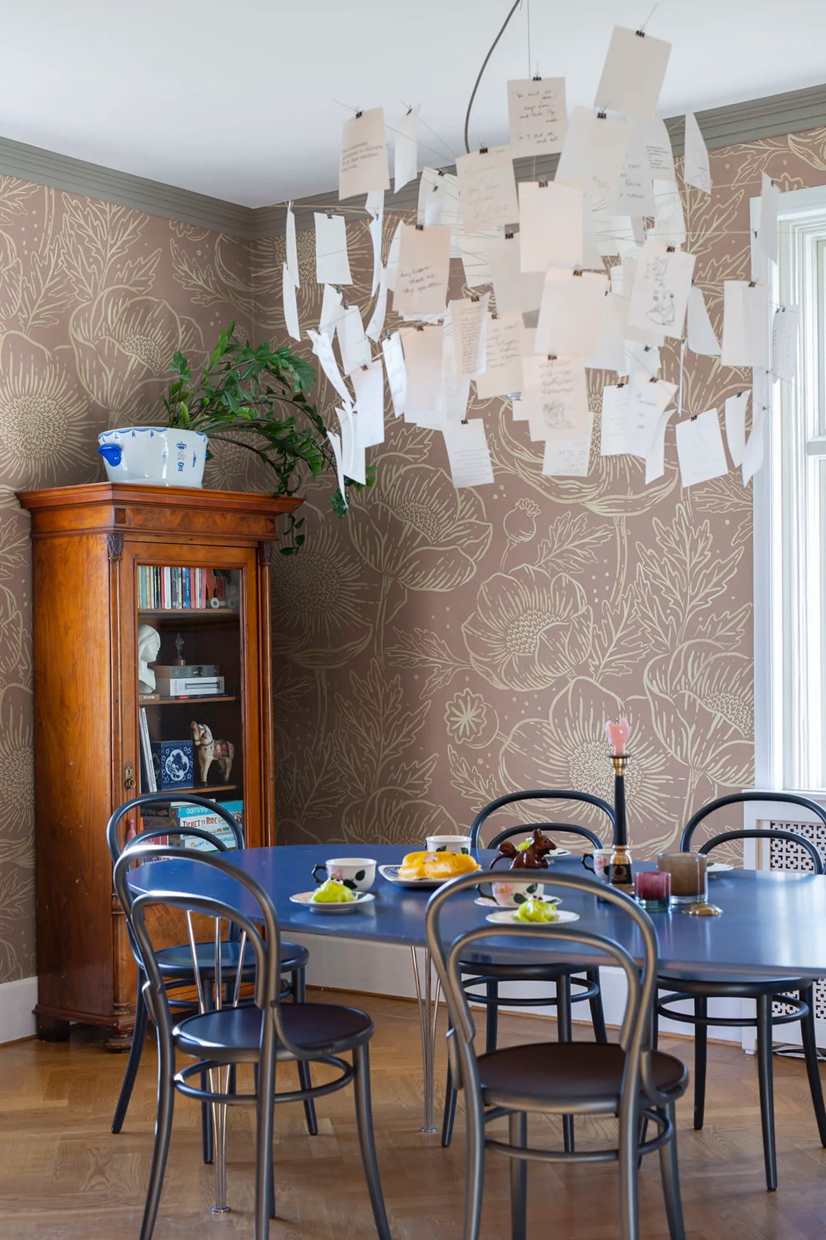 Golden Poppy, Dusty Pink Mural Wallpaper - room preview 03