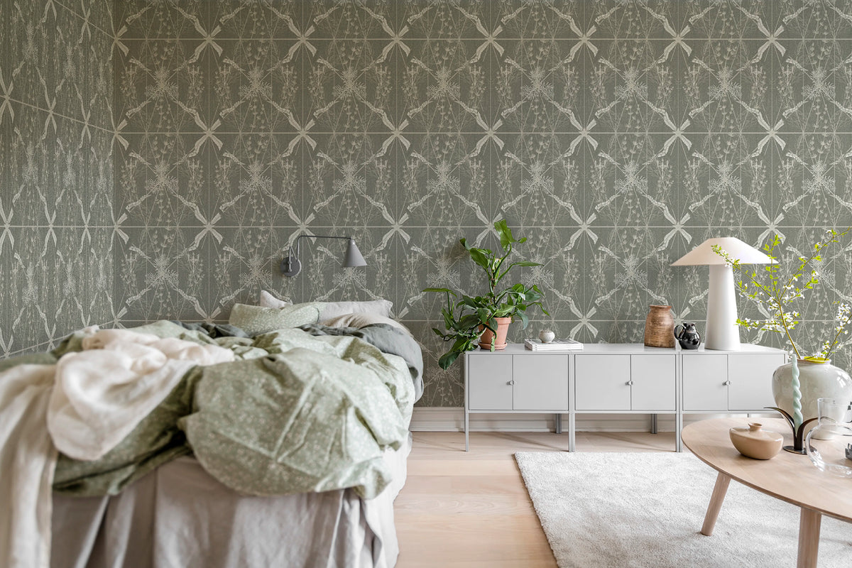 Seaweed & Stars, Green Mural Wallpaper - room preview 03