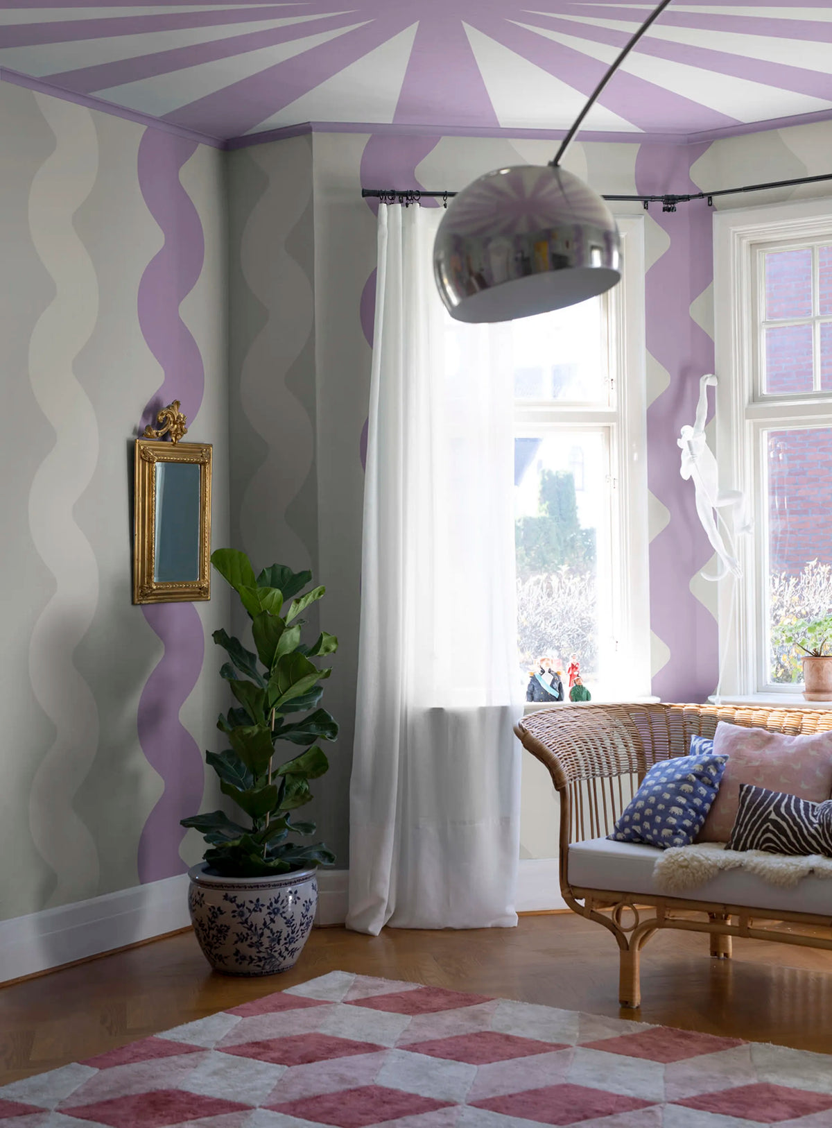 Rays, Lilac Mural Wallpaper - room preview 03