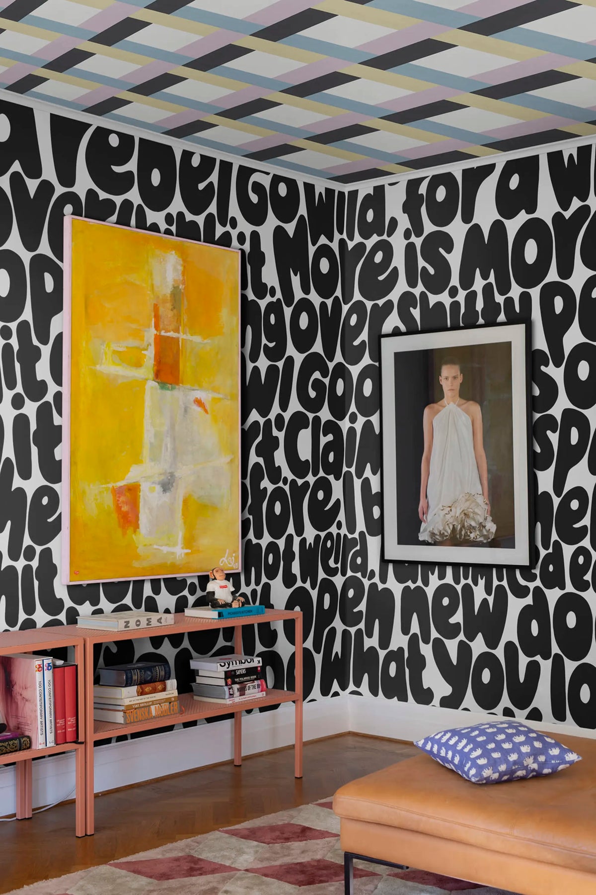 Blah blah blah, Black Mural Wallpaper - room preview 03