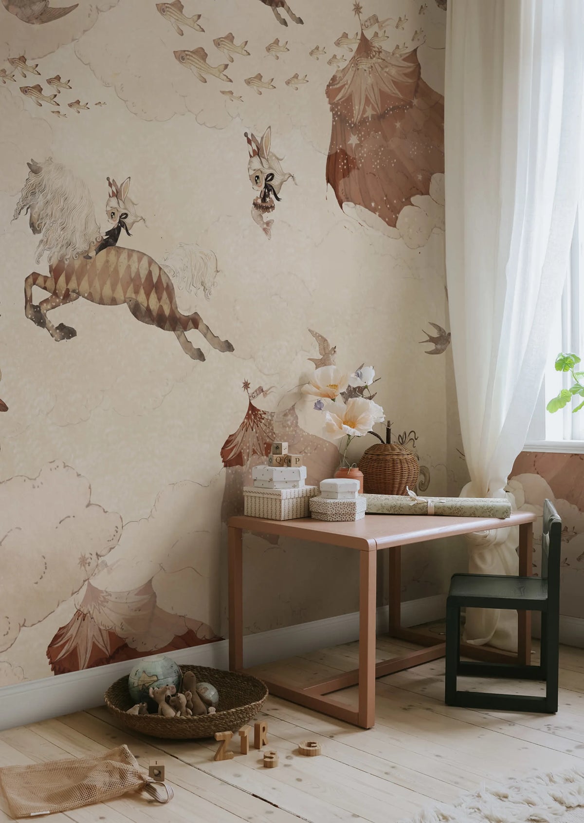 Flying Circus, Sandy White Mural Wallpaper - room preview 03
